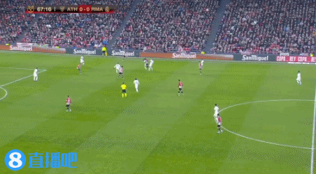 林家正美式蹲捕姿势成焦点 秋训与火腿捕手群交流